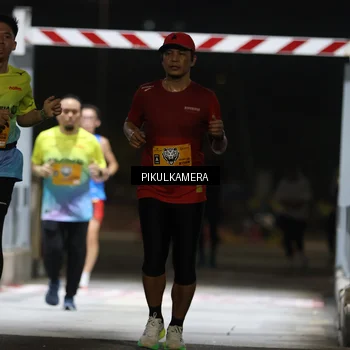 Runner Photo 7087294