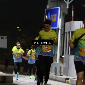 Runner Photo 7087295