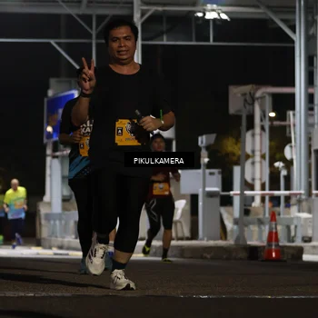 Runner Photo 7087324