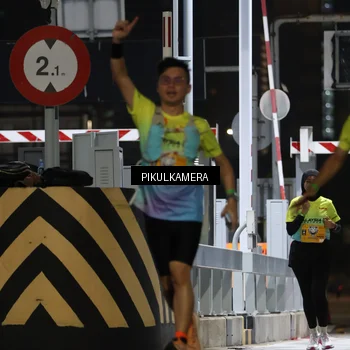 Runner Photo 7087378