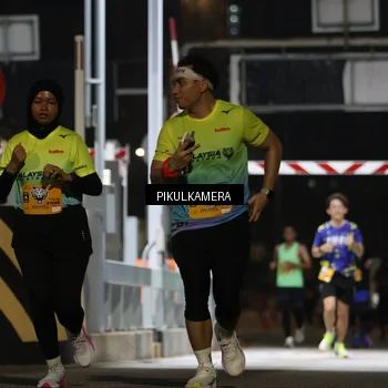 Runner Photo 7087381