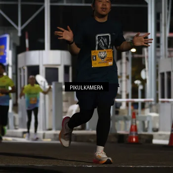 Runner Photo 7087385