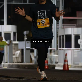 Runner Photo 7087388
