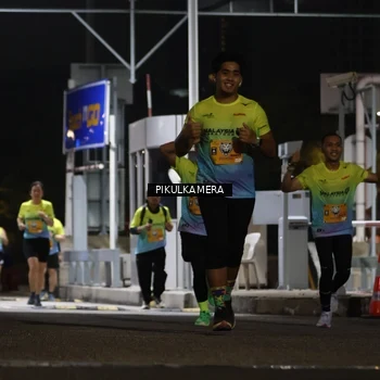 Runner Photo 7087396