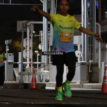 Runner Photo 7087398
