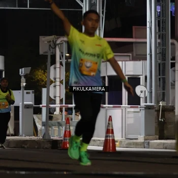 Runner Photo 7087399