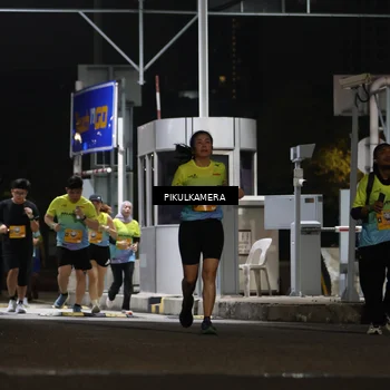 Runner Photo 7087407