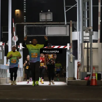 Runner Photo 7087426