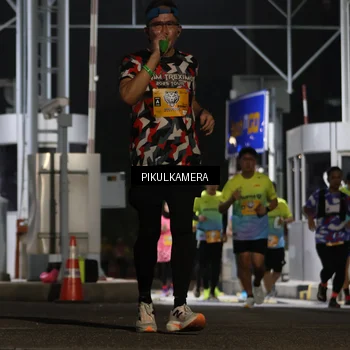 Runner Photo 7087438