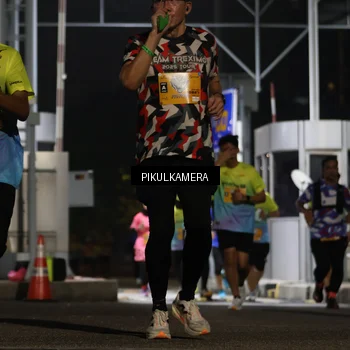 Runner Photo 7087439