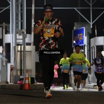 Runner Photo 7087452