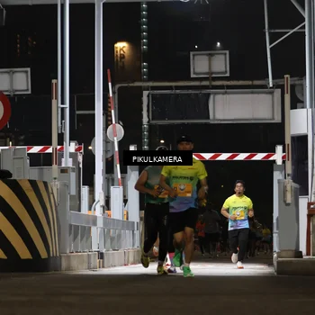 Runner Photo 7087455