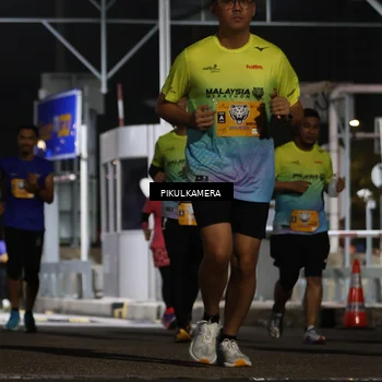 Runner Photo 7087457