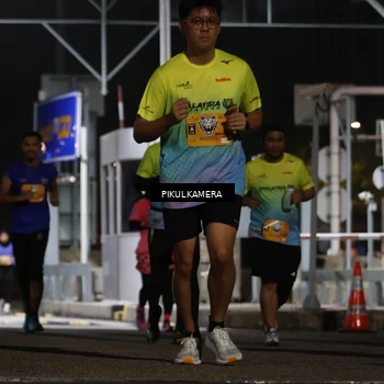 Runner Photo 7087458