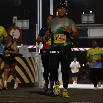 Runner Photo 7087461