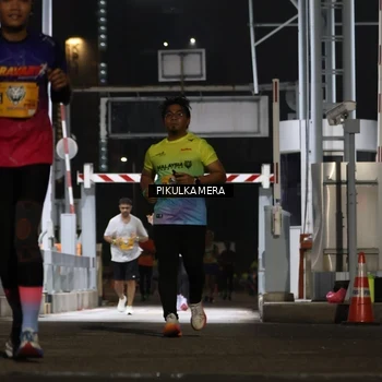 Runner Photo 7087474