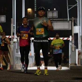 Runner Photo 7087475