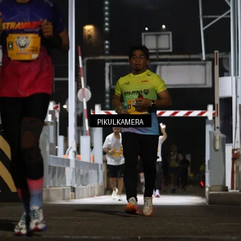 Runner Photo 7087478