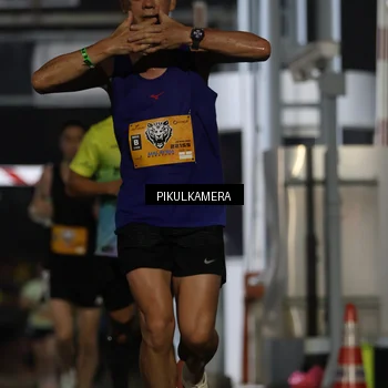 Runner Photo 7087537