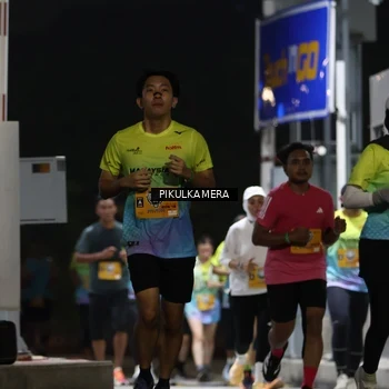 Runner Photo 7087541