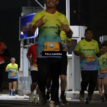 Runner Photo 7087547