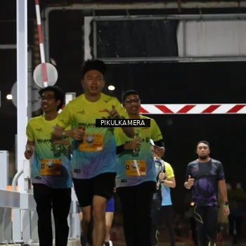 Runner Photo 7087574