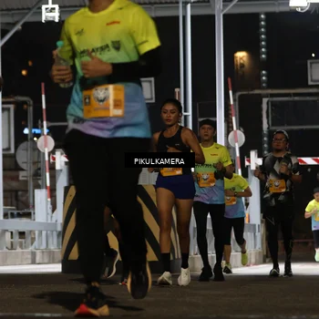 Runner Photo 7087592