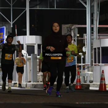 Runner Photo 7087638
