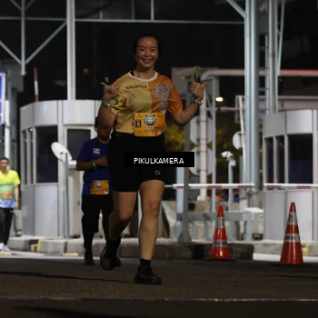 Runner Photo 7087658