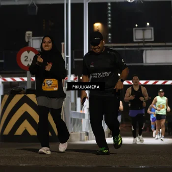 Runner Photo 7087659