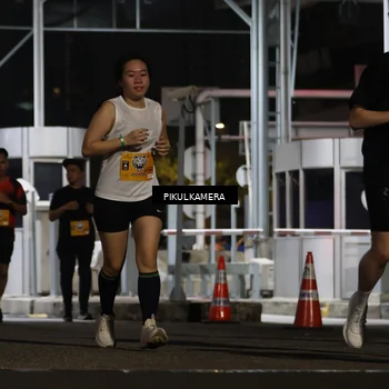Runner Photo 7087684