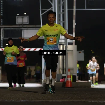 Runner Photo 7087692