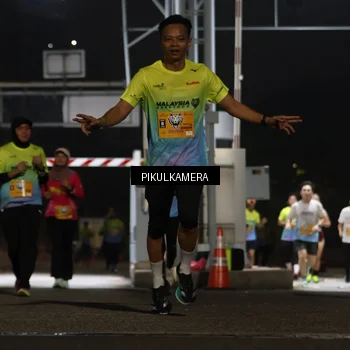 Runner Photo 7087694