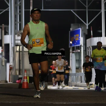 Runner Photo 7087698