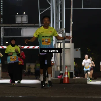 Runner Photo 7087702