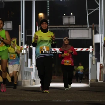 Runner Photo 7087706