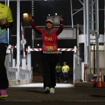 Runner Photo 7087713