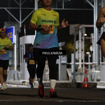 Runner Photo 7087727