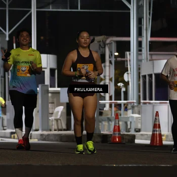 Runner Photo 7087728