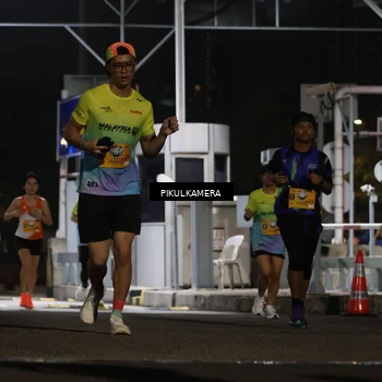 Runner Photo 7087733