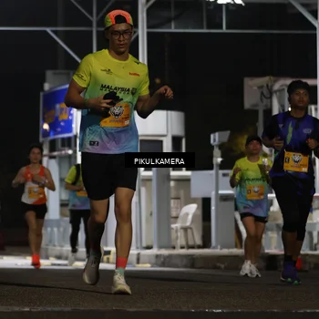Runner Photo 7087735