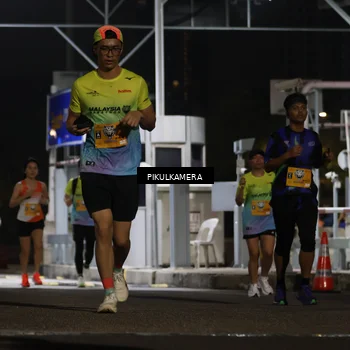 Runner Photo 7087740