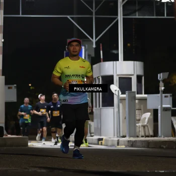 Runner Photo 7087750