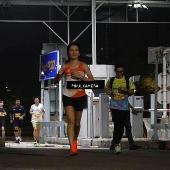 Runner Photo 7087751