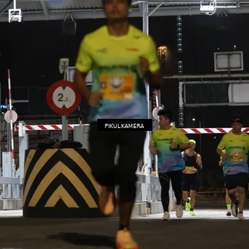 Runner Photo 7087755