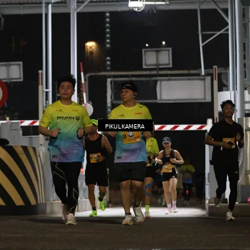 Runner Photo 7087756