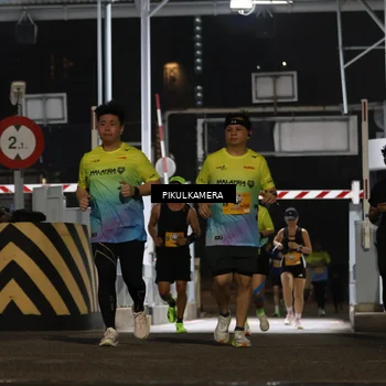 Runner Photo 7087758