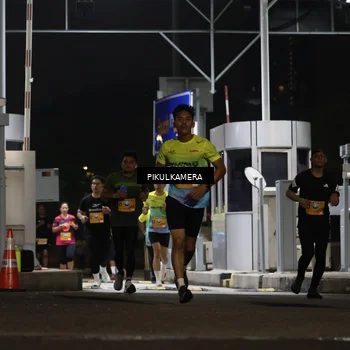 Runner Photo 7087773