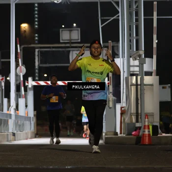 Runner Photo 7087782