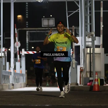 Runner Photo 7087794